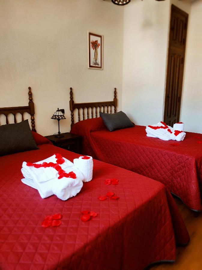 Casa Rural Puerta De Castilla Velayos Eksteriør bilde