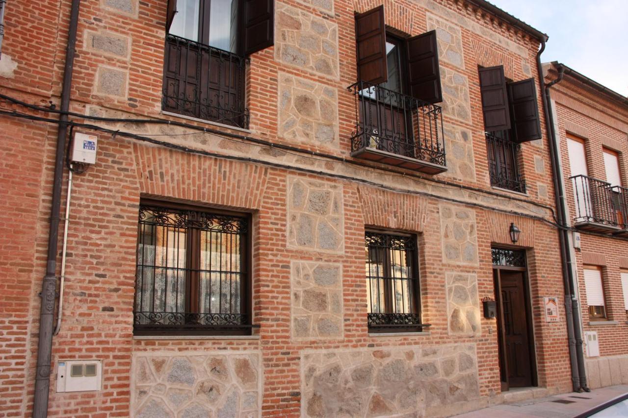 Casa Rural Puerta De Castilla Velayos Eksteriør bilde